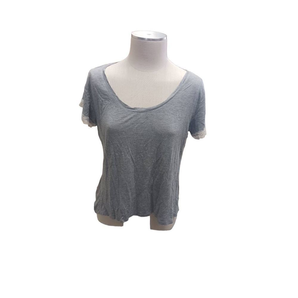Lace detail Betsy Johnson Scoop neck cutout tee